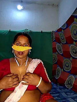 Snapshot of Real_Desi_Couple chatting on March 19, 5:17 pm Real Desi Couple online show from March 19, 5:17 pm