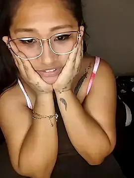 Snapshot of ineliveca chatting on January 8, 2:46 am ineliveca online show from January 8, 2:46 am