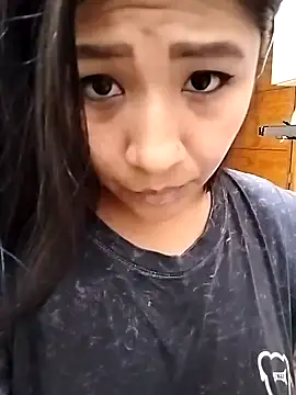 Snapshot of ineliveca chatting on January 24, 6:25 pm ineliveca online show from January 24, 6:25 pm