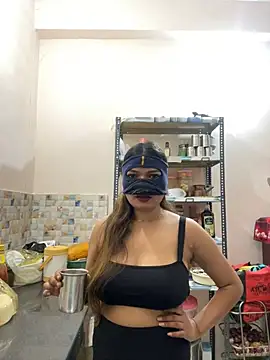 HoneyBearCpl online show from February 11, 4:13 pm