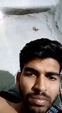 Snapshot of Roni1028 chatting on December 8, 5:50 am Roni1028 online show from December 8, 5:50 am