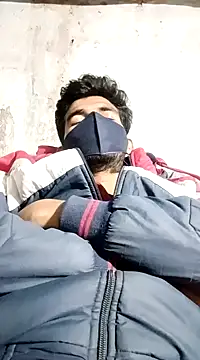 Snapshot of Roni1028 chatting on January 4, 4:11 pm Roni1028 online show from January 4, 4:11 pm