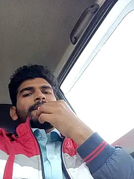 Snapshot of Roni1028 chatting on January 5, 8:11 am Roni1028 online show from January 5, 8:11 am