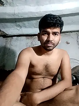 Snapshot of Roni1028 chatting on February 19, 8:05 pm Roni1028 online show from February 19, 8:05 pm