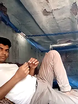 Snapshot of Roni1028 chatting on March 18, 8:06 am Roni1028 online show from March 18, 8:06 am