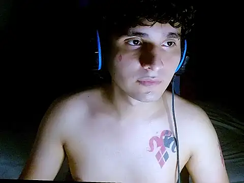 Snapshot of Charley_quin chatting on March 31, 11:27 pm Charley quin online show from March 31, 11:27 pm
