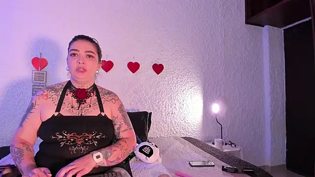 poisson ivy online show from September 26, 8:24 pm