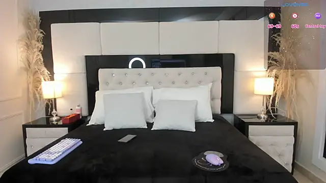 CarlaRossi  online show from November 20, 7:57 pm