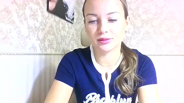 jennifer838 online show from October 5, 1:42 pm