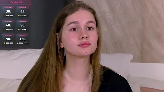 EllieHayes online show from June 6, 1:38 pm