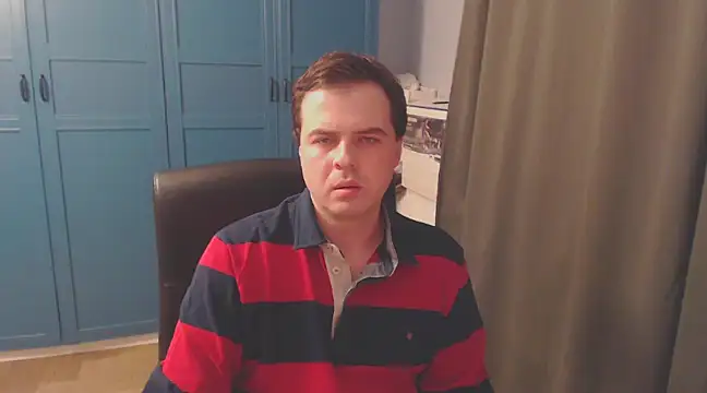 Snapshot of CuteMan33 chatting on January 9, 11:24 pm CuteMan33 online show from January 9, 11:24 pm