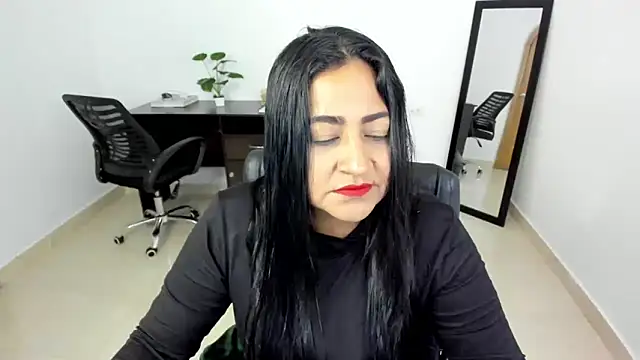 Adele Sweett online show from February 11, 11:32 am