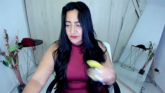 Snapshot of Adele_Sweett chatting on May 29, 10:46 am Adele Sweett online show from May 29, 10:46 am