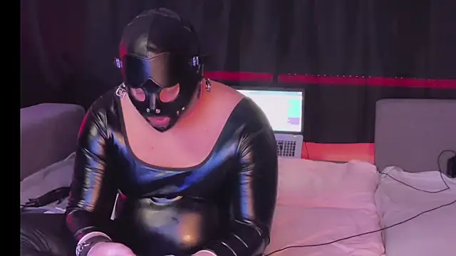 Nebenangeil online show from December 22, 9:09 pm