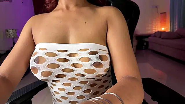 Snapshot of SEXY_JENNY_ chatting on April 16, 9:39 pm SEXY JENNY online show from April 16, 9:39 pm