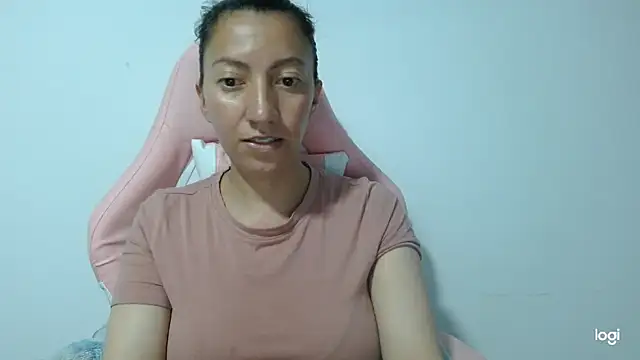 Snapshot of kaybabyhot chatting on October 10, 3:49 am kaybabyhot online show from October 10, 3:49 am