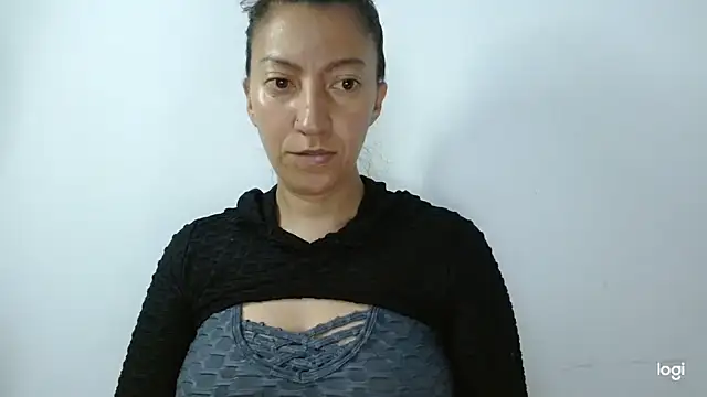 Snapshot of kaybabyhot chatting on December 5, 3:20 pm kaybabyhot online show from December 5, 3:20 pm