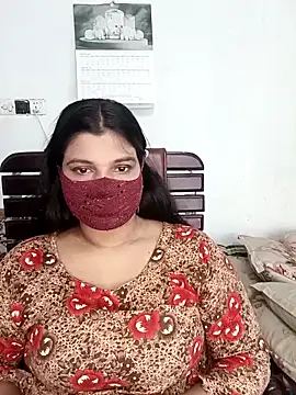 Snapshot of Hot-Angel_ chatting on April 14, 1:11 am Hot-Angel online show from April 14, 1:11 am