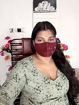 Snapshot of Hot-Angel_ chatting on May 11, 1:44 am Hot-Angel online show from May 11, 1:44 am