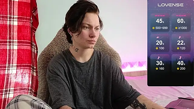 Snapshot of esajukyy chatting on October 19, 6:47 am esajukyy online show from October 19, 6:47 am