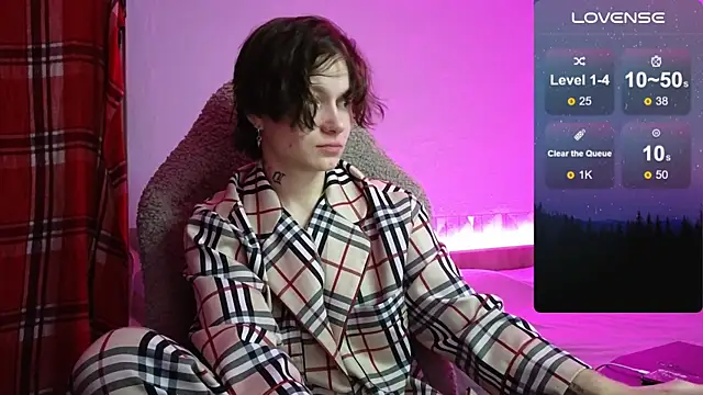 Snapshot of esajukyy chatting on November 2, 9:22 am esajukyy online show from November 2, 9:22 am