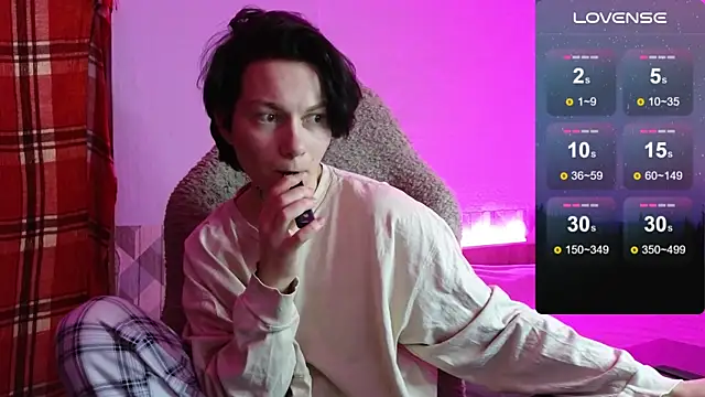 Snapshot of esajukyy chatting on November 19, 10:26 am esajukyy online show from November 19, 10:26 am