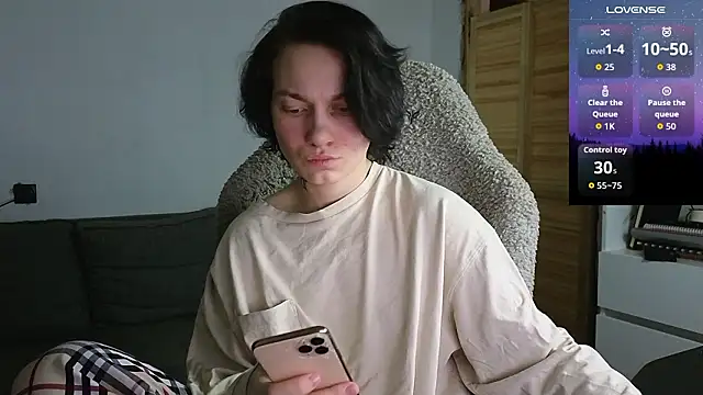 Snapshot of esajukyy chatting on February 17, 4:35 pm esajukyy online show from February 17, 4:35 pm