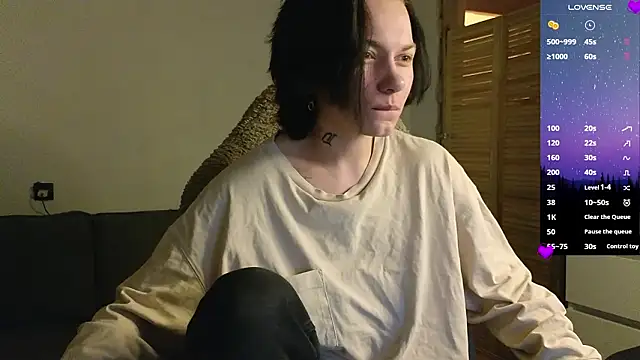 Snapshot of esajukyy chatting on March 11, 2:56 pm esajukyy online show from March 11, 2:56 pm