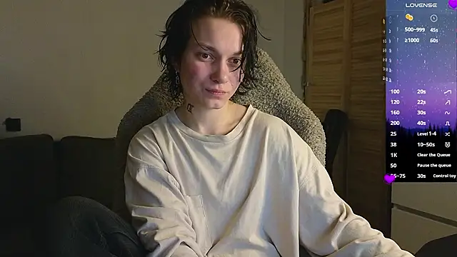 Snapshot of esajukyy chatting on March 21, 2:42 pm esajukyy online show from March 21, 2:42 pm