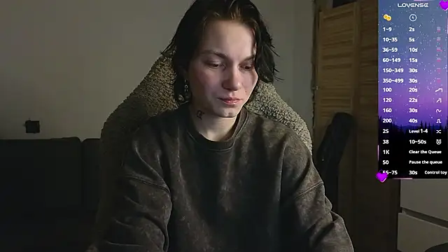 Snapshot of esajukyy chatting on March 25, 2:01 pm esajukyy online show from March 25, 2:01 pm