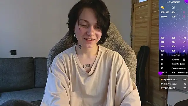 Snapshot of esajukyy chatting on March 29, 9:09 am esajukyy online show from March 29, 9:09 am