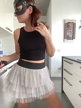 Samira-Summer online show from March 5, 2:12 pm