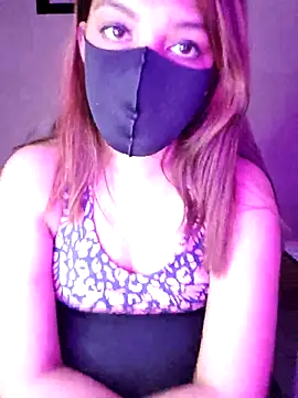 Olivia3 online show from February 8, 6:55 pm