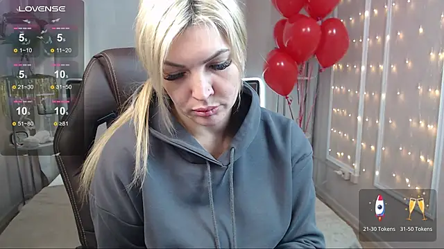 lissa voxx online show from February 15, 10:33 am