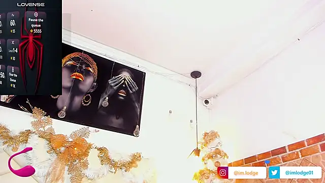 Snapshot of imlodge_ chatting on December 12, 6:14 am imlodge online show from December 12, 6:14 am