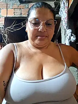 chubby sexy big tits online show from February 9, 1:00 am