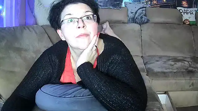 MissSharp online show from December 27, 9:54 pm