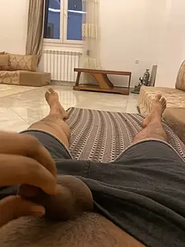 Lahcene online show from February 5, 11:20 pm