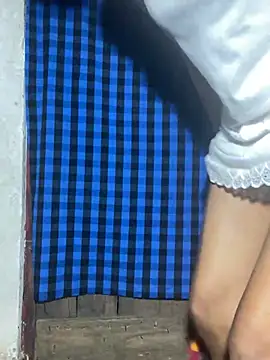 Teena girl online show from January 2, 11:49 pm