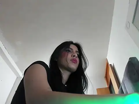 Snapshot of bunny_1922 chatting on October 28, 4:05 am bunny 1922 online show from October 28, 4:05 am