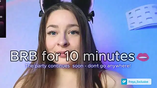 Snapshot of MissFreyaX chatting on December 15, 1:35 am MissFreyaX online show from December 15, 1:35 am