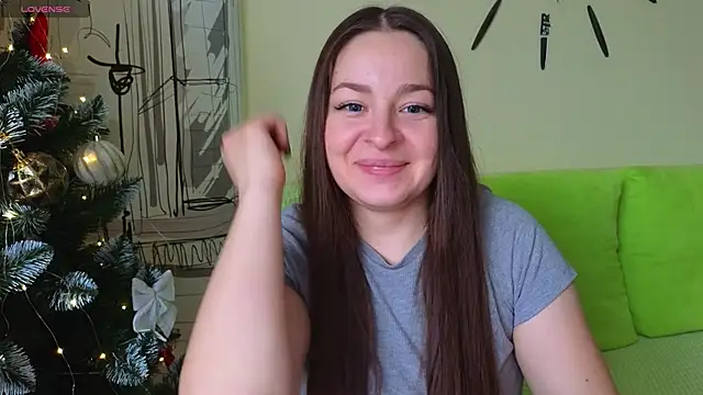 Snapshot of MissFreyaX chatting on December 24, 9:17 am MissFreyaX online show from December 24, 9:17 am