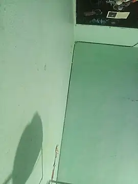 Snapshot of SiperoXxX chatting on December 17, 9:15 am SiperoXxX online show from December 17, 9:15 am