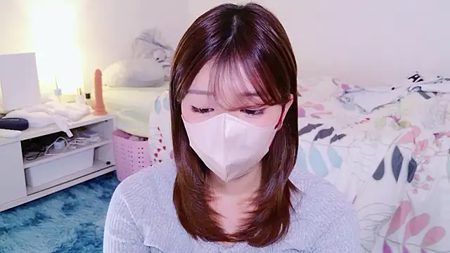 Snapshot of Runarunapi chatting on November 15, 2:35 pm Runarunapi online show from November 15, 2:35 pm