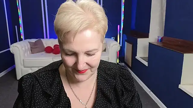 Sandra Snow online show from February 18, 3:21 pm