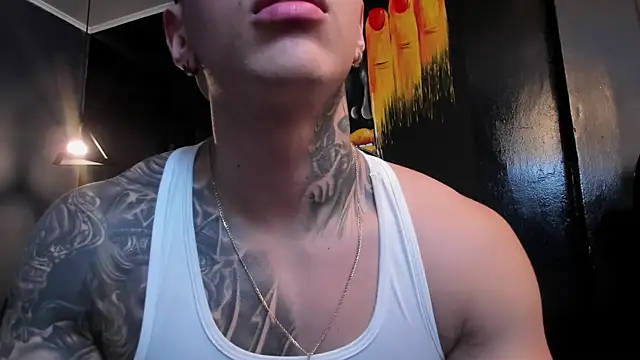 Flynn Riider online show from December 19, 5:47 am