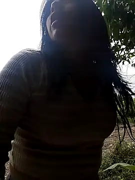 Snapshot of Danna-linyi chatting on February 5, 2:59 pm Danna-linyi online show from February 5, 2:59 pm