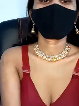 Angel Riye online show from February 4, 9:31 pm