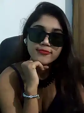 Angel Riye online show from February 23, 8:33 pm