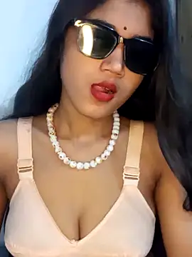 Angel Riye online show from March 1, 5:05 pm